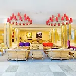 Bull Reina Isabel & Hotell Las Palmas de Gran Canaria