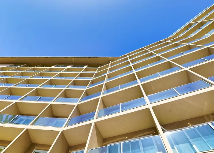 Bull Reina Isabel & 4*