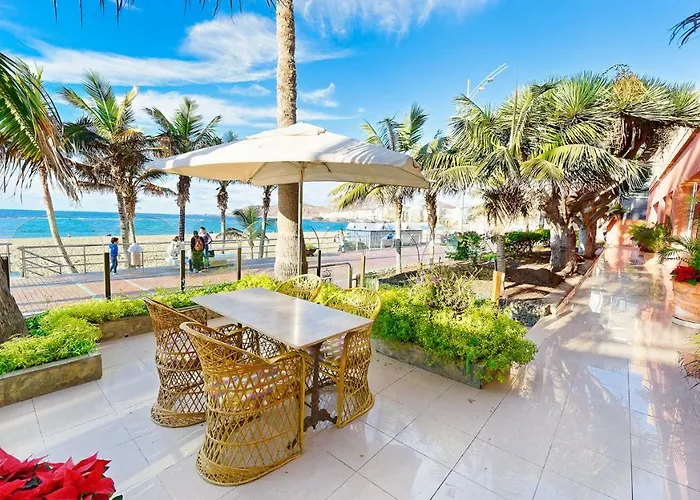 Bull Reina Isabel & Hotel