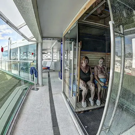 Bull Reina Isabel & Hotel 4*