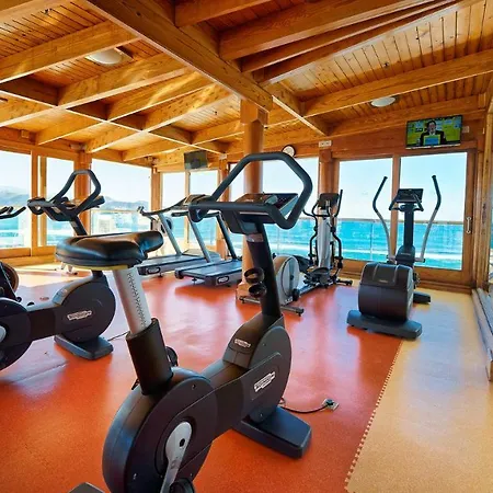 Bull Reina Isabel & Hotel 4*