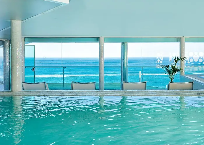 Bull Reina Isabel & לאס פאלמס דה גראן קנאריה