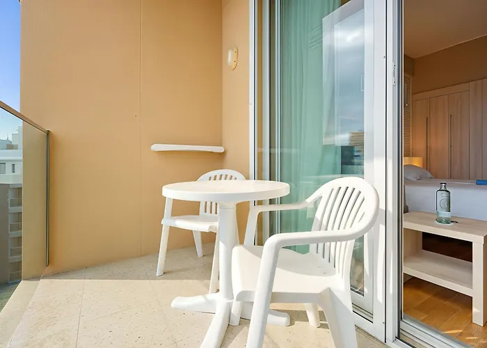 Bull Reina Isabel&spa 4*