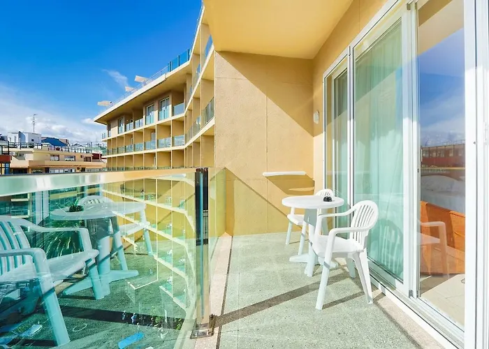 Bull Reina Isabel&spa 4*