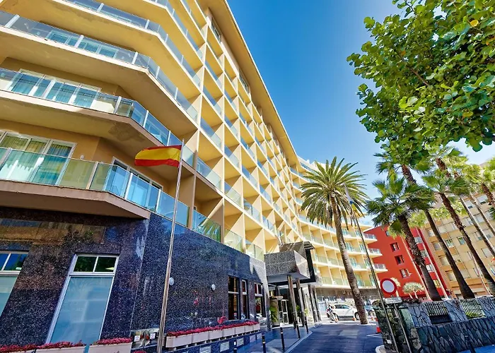 Bull Reina Isabel & 4*