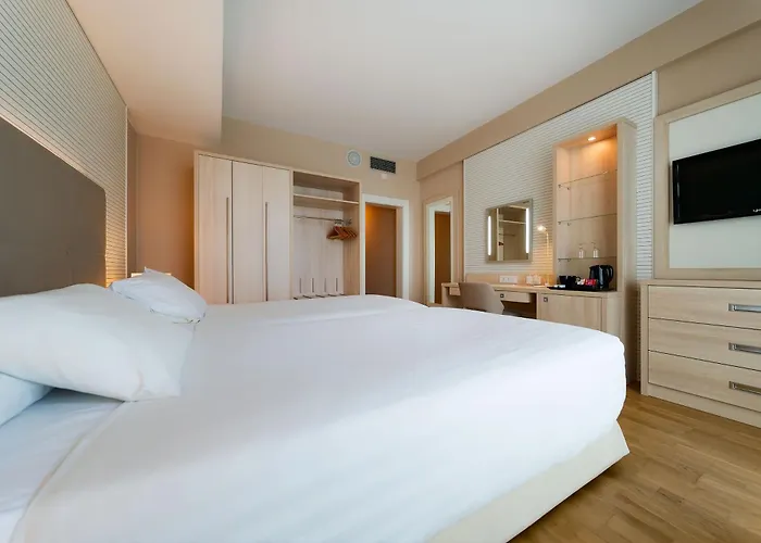 Bull Reina Isabel & Las Palmas de Gran Canaria